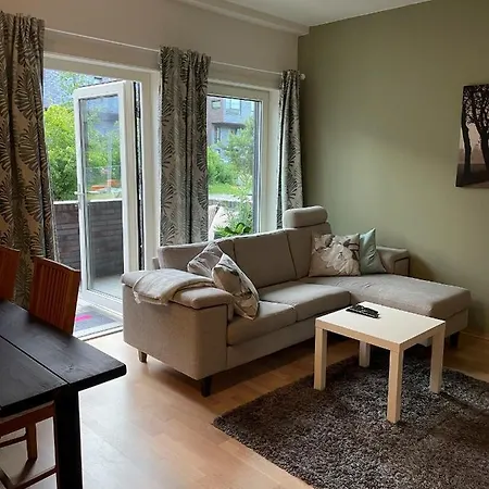 1 Bedroom A Short Stroll From Centre - Private Terrace And Access To Roof Terrace Apartment *