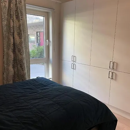 Apartment 1 Bedroom A Short Stroll From Centre - Private Terrace And Access To Roof Terrace